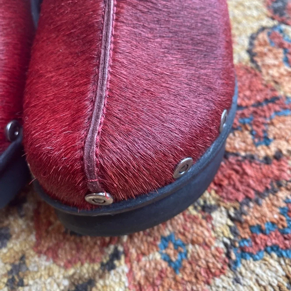 BASS MELROSE Y2K platform wine red fur platform clogs size 6